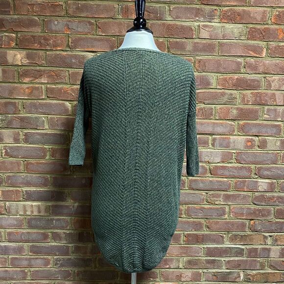 Express Olive Green Deep V-Neck 3/4 Sleeve Sweater - Picture 2 of 4